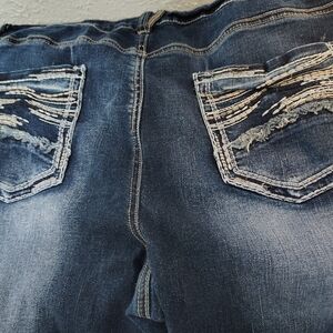 Stylish Blue Distressed Women Jeans